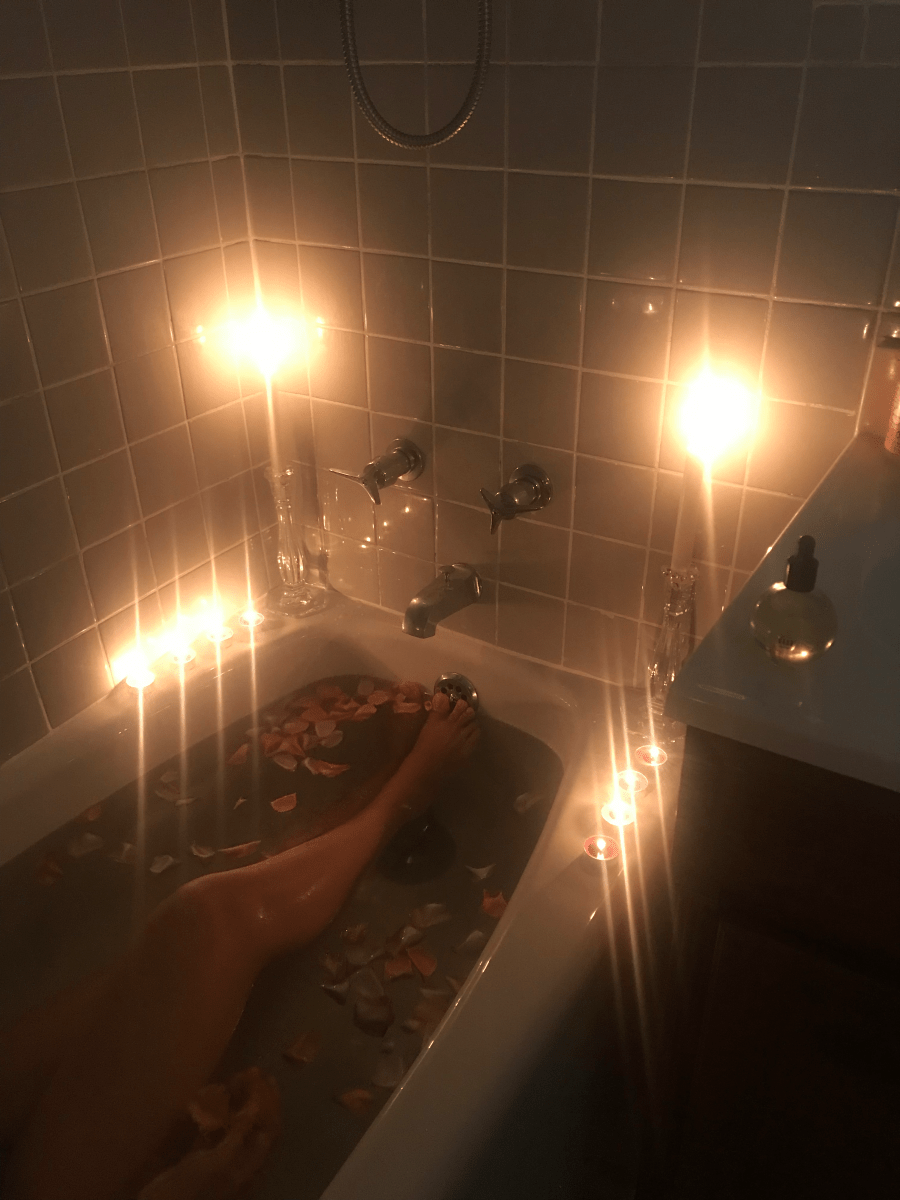 Bathtime with Lala Lopez - Fur